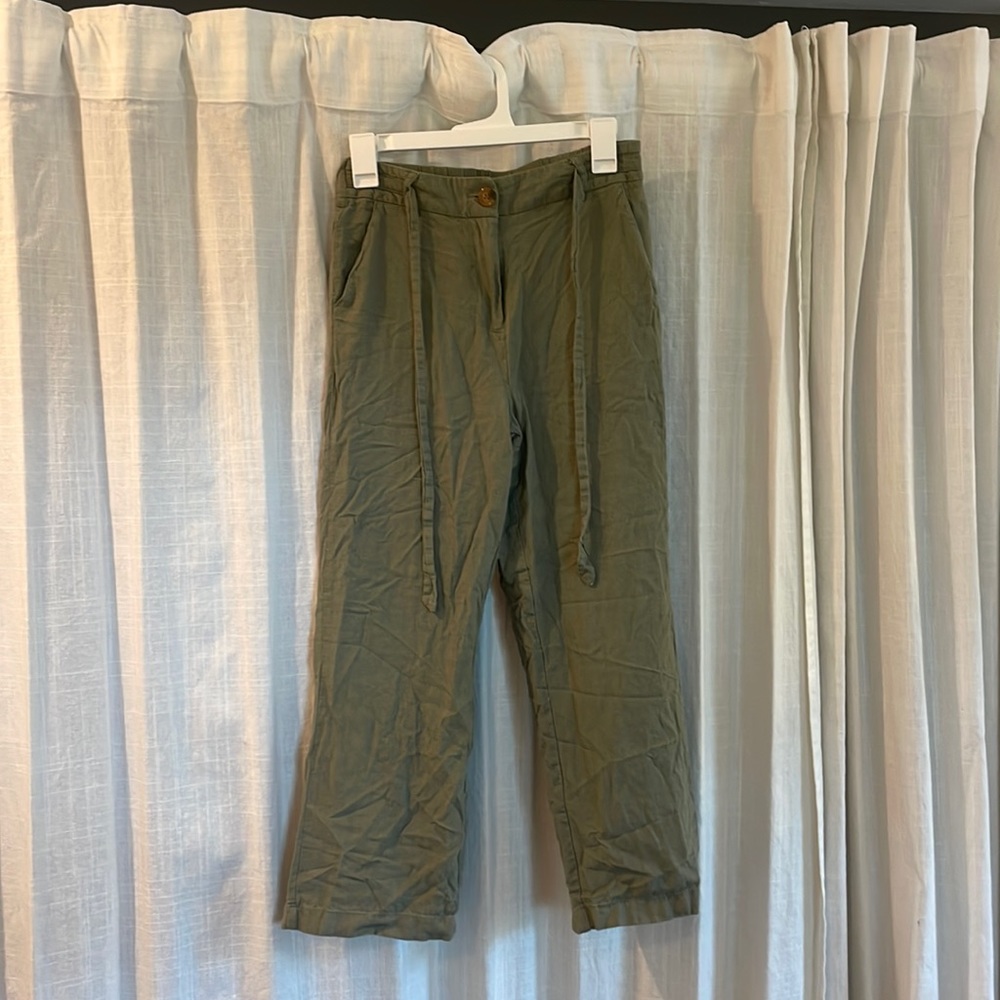 Green Cotton Capris, Size S.